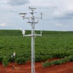 Estação meteorológica do Inmet instalada em lavoura de soja em Canarana, Mato Grosso, pelo Ministério da Agricultura.