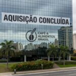 Edifício corporativo em São Paulo representando aquisição do Grupo 3corações das operações da General Mills no Brasil por R$ 800 milhões.